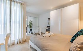 Sliema Luxurious One Bedroom Duplex Maisonette